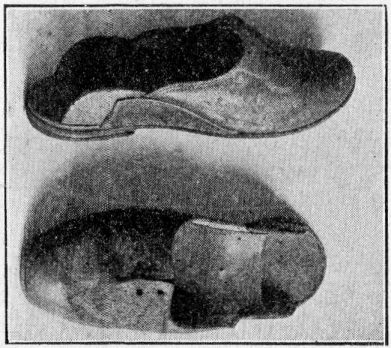 Children’s Clogs. 1730.