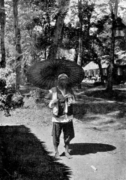 A footsore Klontong trudging wearily along.