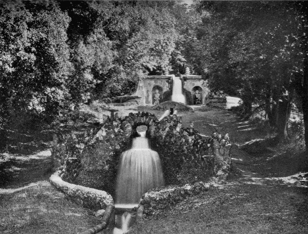 Alinari

Upper Cascade, Villa Aldobrandini