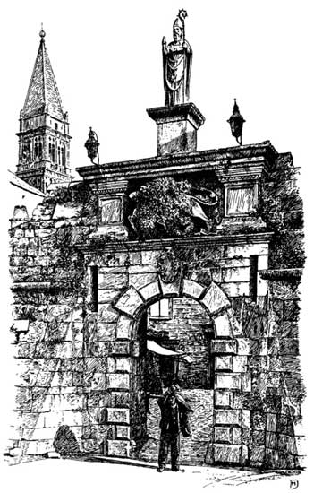 THE PORTA S. GIOVANNI, TRAÃ
