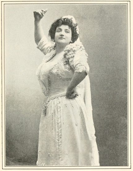 Copyright by AimÃ© Dupont, N. Y.

CalvÃ© as Carmen.