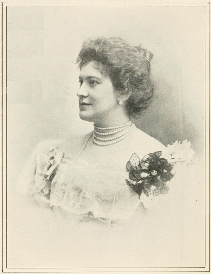 Copyright by AimÃ© Dupont, N. Y.

LILLIAN NORDICA.