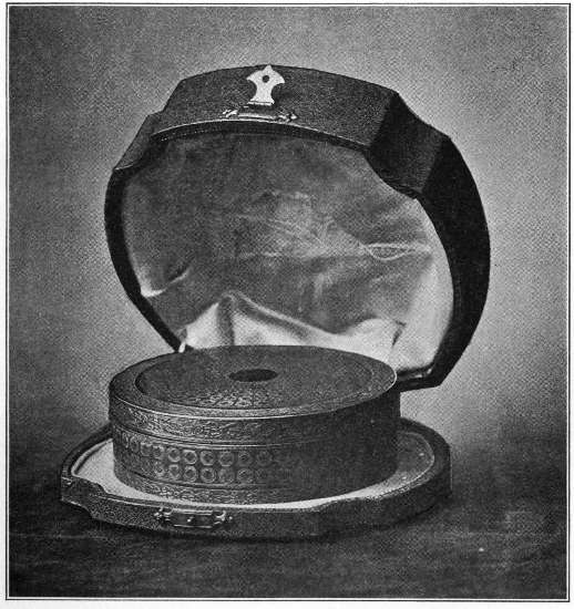 THE GOLD BOX IN WHICH PRESIDENT FAURE
SENT ME THE PEARL NECKLACE