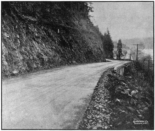 AT THE TOP OF CANEMAH HILL ON THE
PACIFIC HIGHWAY IN CLACKAMAS COUNTY. GRADED AND PAVED IN 1918