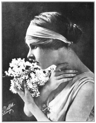 Image not available: Mlle. Lydia Lopoukowa

To face page 253

